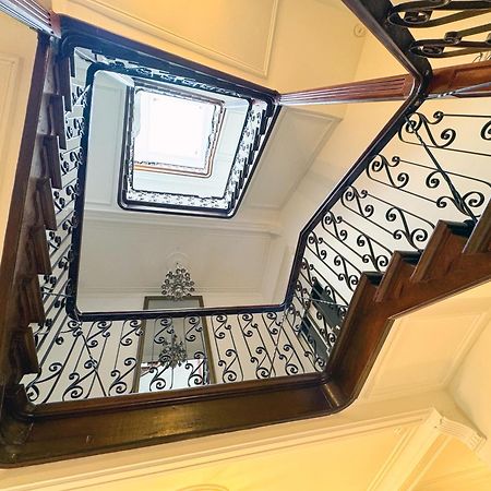 Your Homestay In A Bibliophile Mansion Anvers Extérieur photo